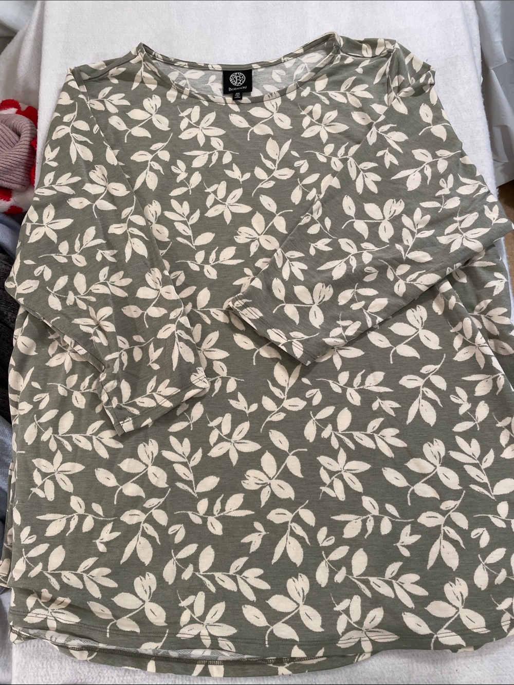 bobeau Olive Green Floral-Leaf Long Sleeve Tee